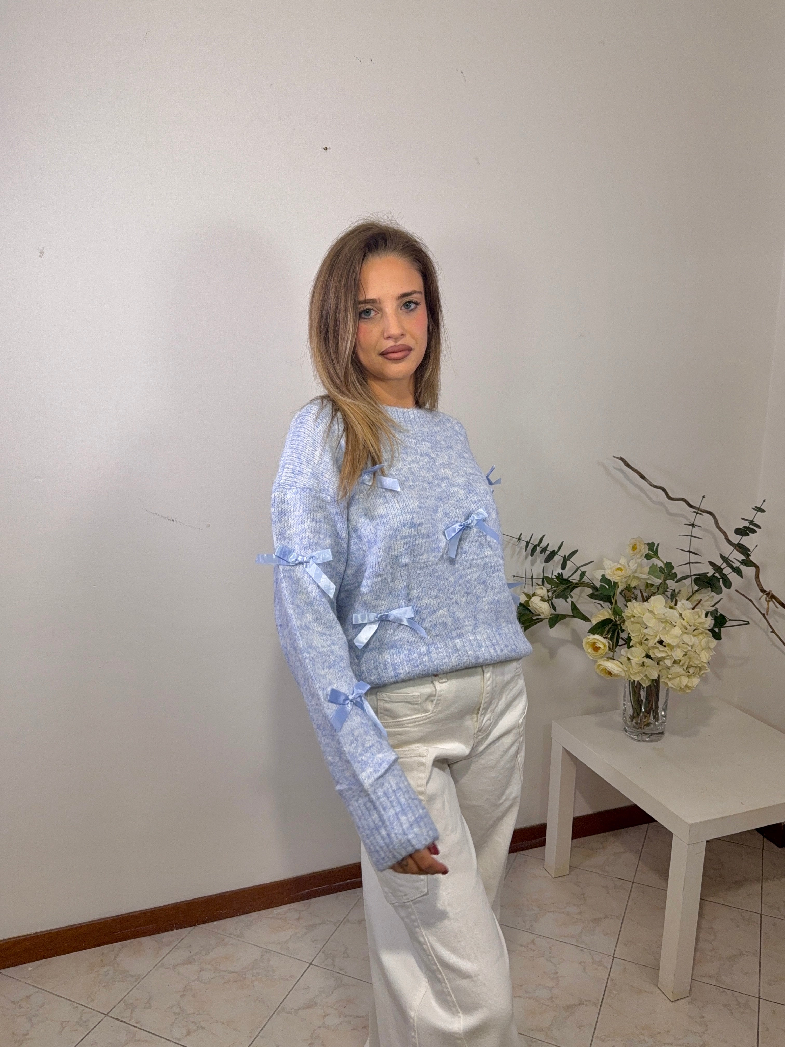 Maglione con fiocchetti in raso ( Y06029)